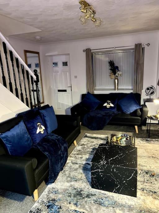 Beautiful House Off-Road Free Parking Villa Farnworth Exterior foto